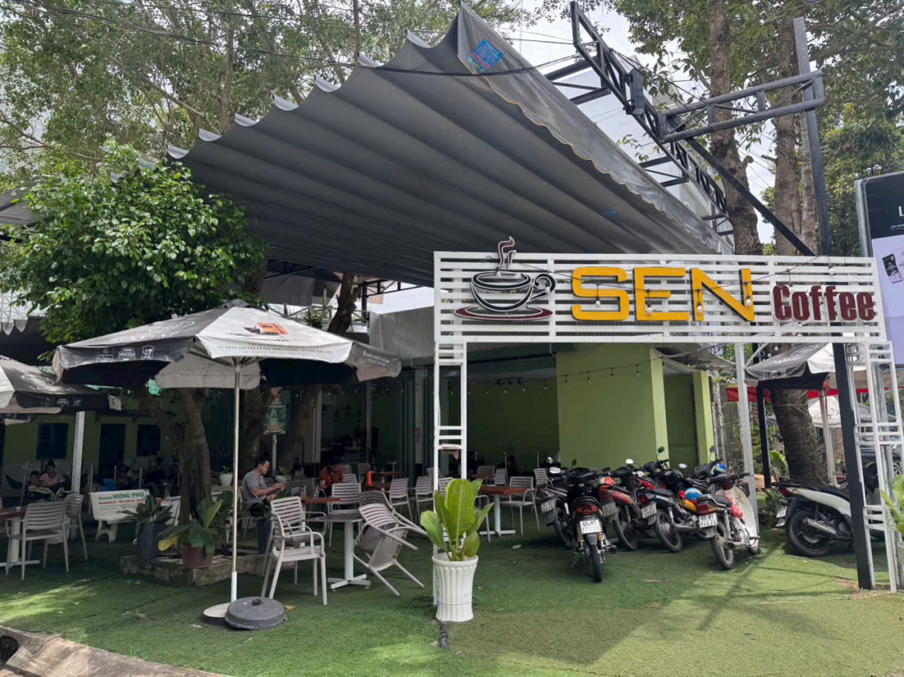 Thi công mái xếp Long An giá rẻ chất lượng