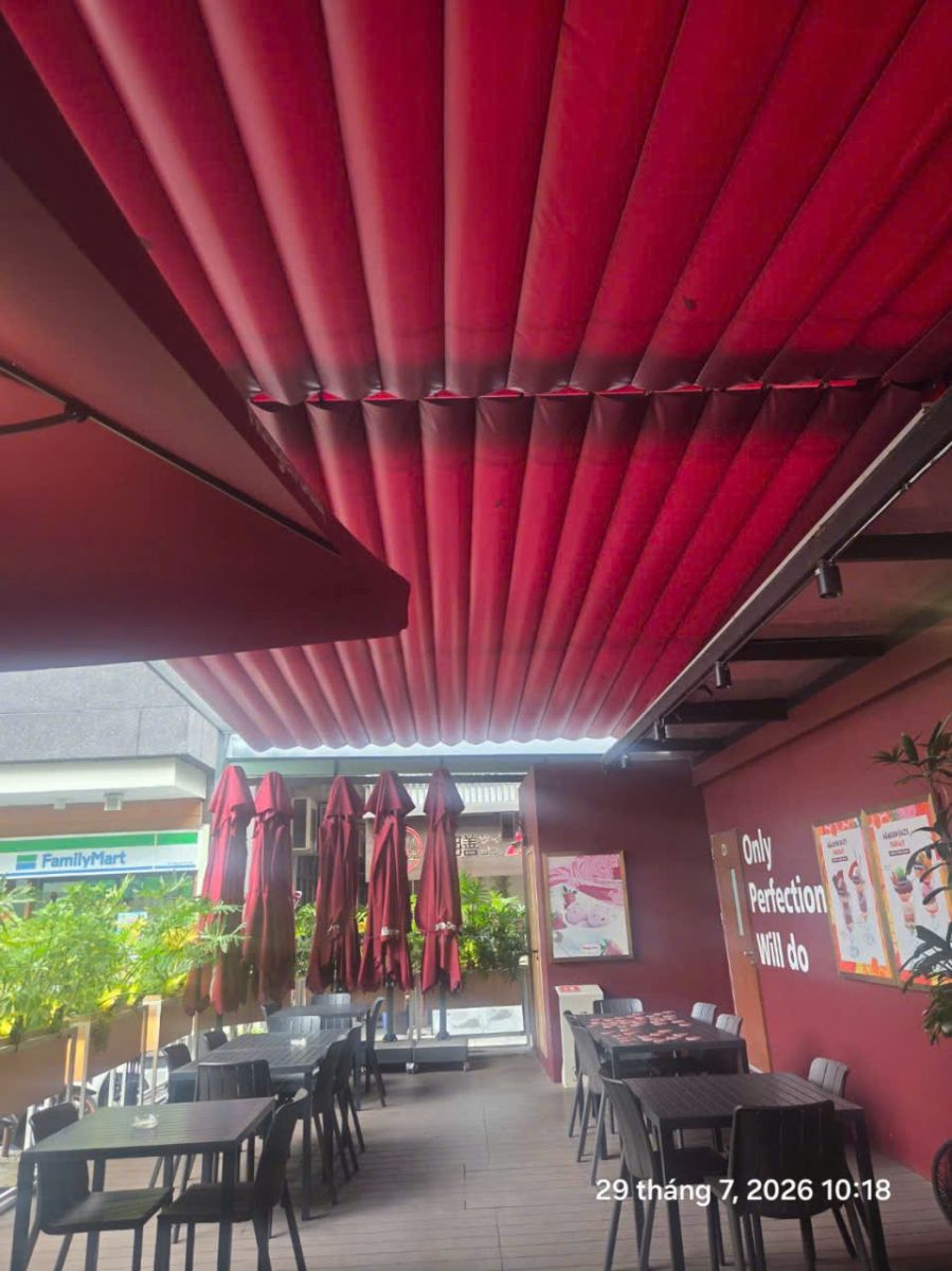 Thay bạt mái xếp quán cafe Tphcm