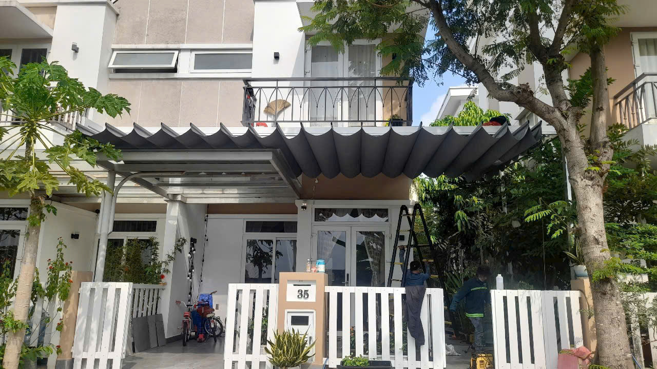 Mái xếp thông minh điều khiển từ xa