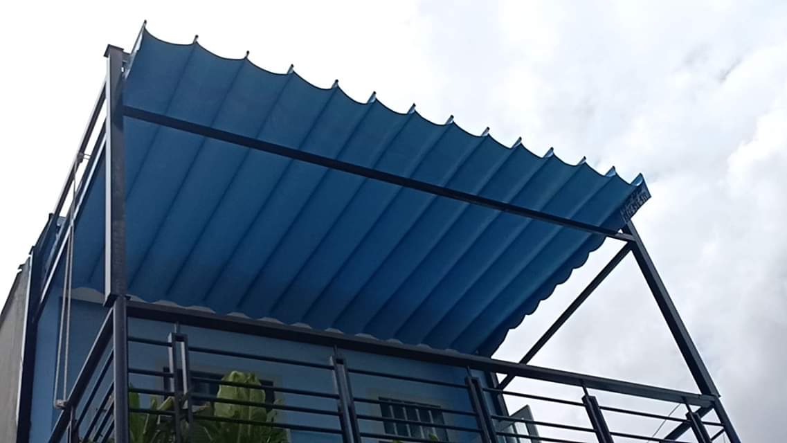 mái bạt xếp nhà bè