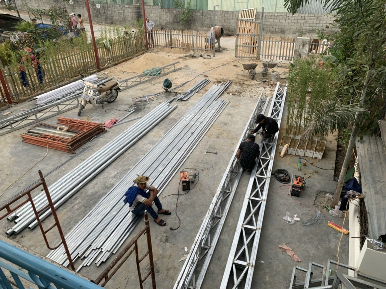 Mái bạt kéo bình tân